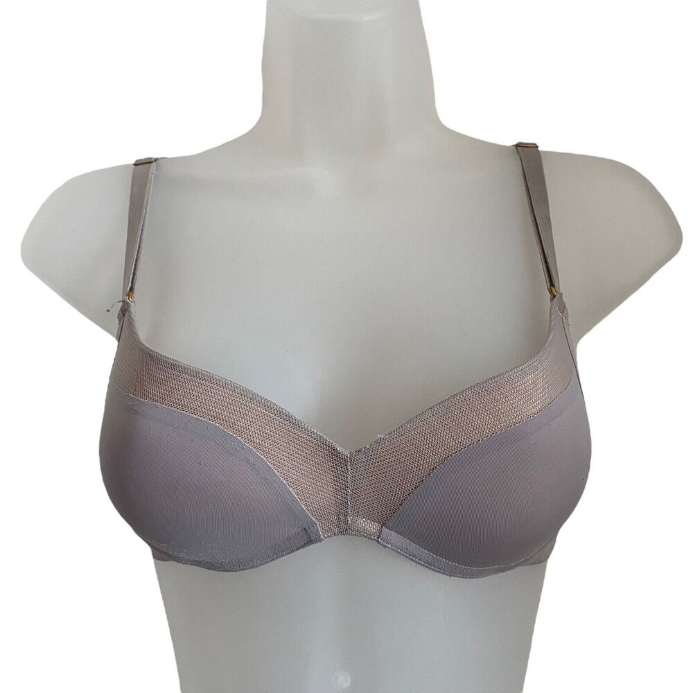 LIVELY 32A T-Shirt Bra Nude Lavender Vneck Lightly Lined Comfort